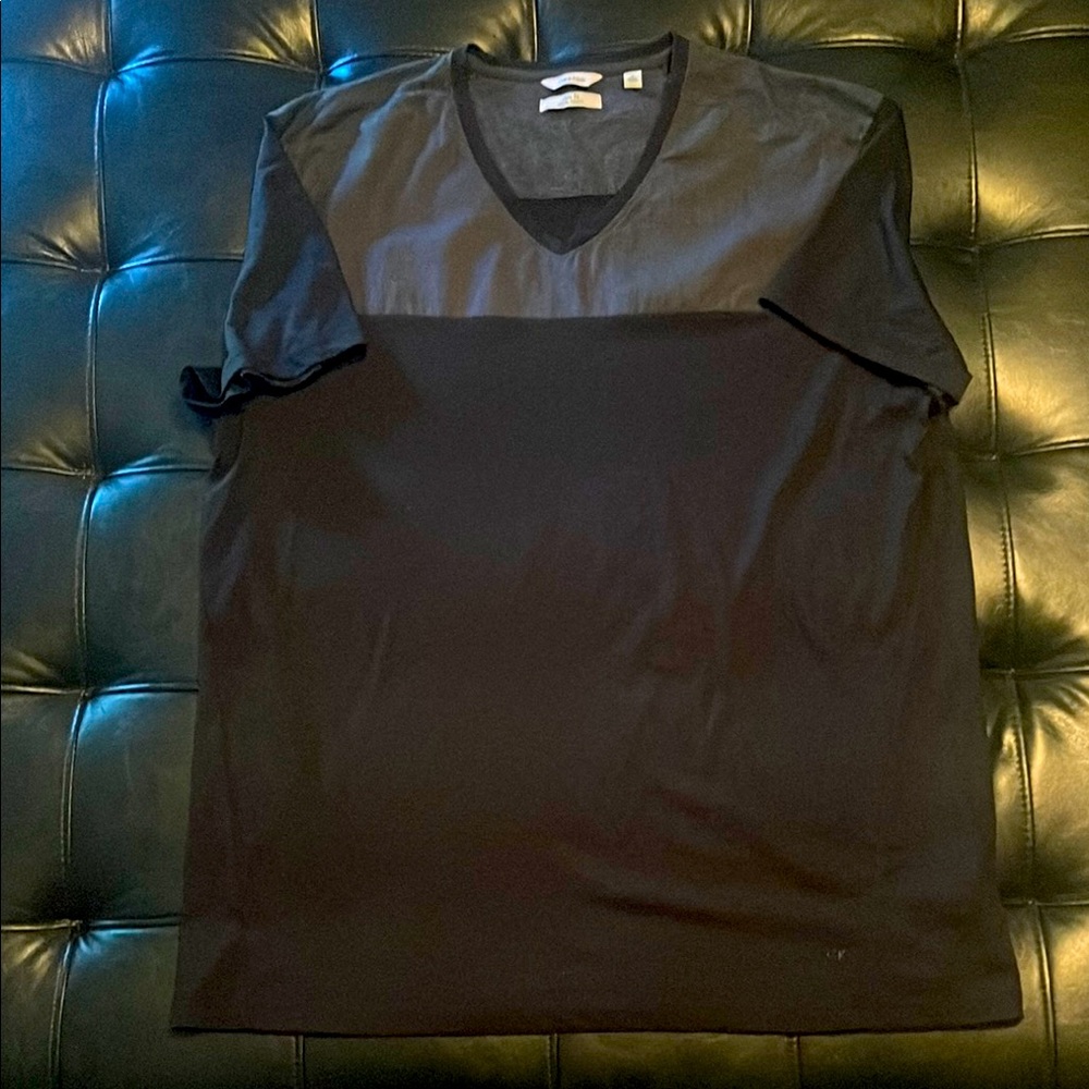 Calvin Klein Black/charcoal gray  V-Neck XL Shirt